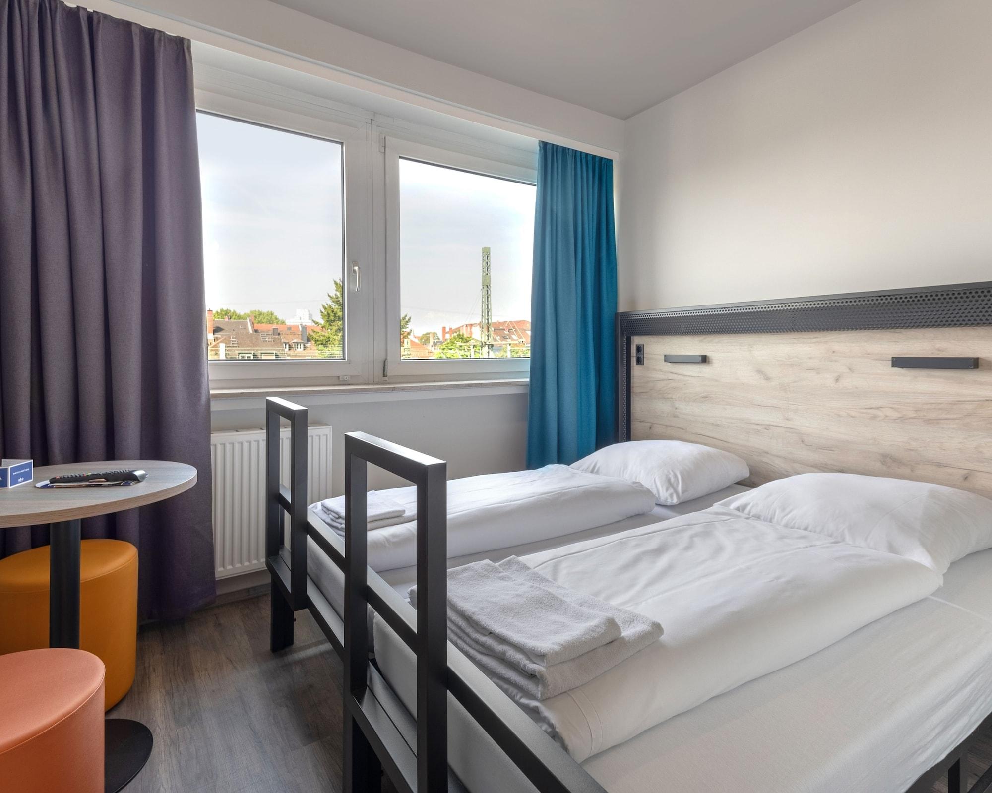 เอแอนด์โอ แฟรงค์ฟิร์ต กัลลุสวาร์เทอ Hotel Frankfurt am Main ภายนอก รูปภาพ